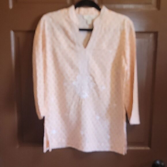 Charter Club Luxury- Linen peach/ white 3/4 sleeves V neck top. Small - Picture 2 of 7